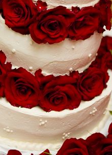 Сватбена торта рози