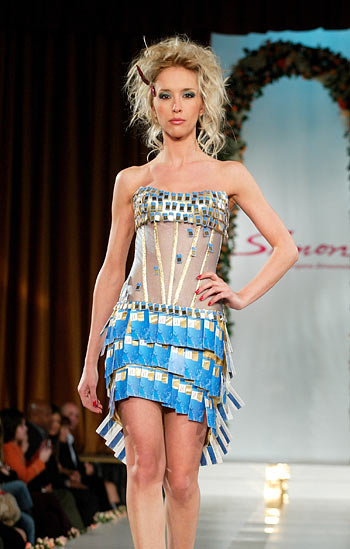 рокля от Sim карти