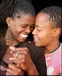 ЮАР узакони гей-сватбите