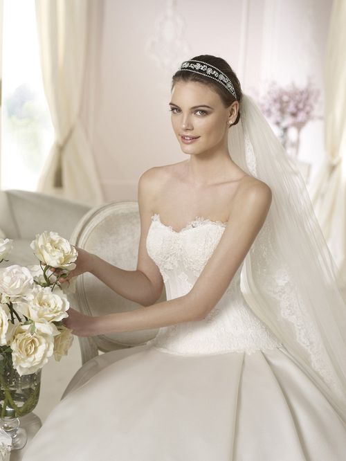 Брилянтин Pronovias